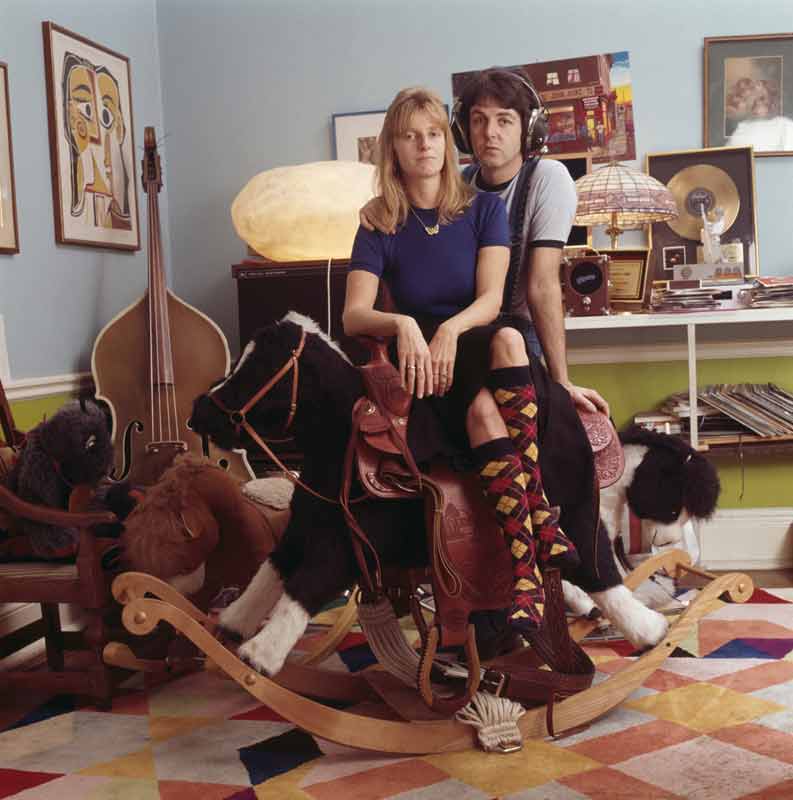 Linda and Paul McCartney at home, Peasmarsh, England, 1976