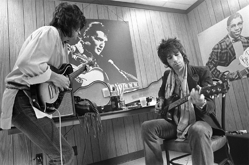 Ron Wood & Keith Richards, Backstage, Houston, TX, 1978