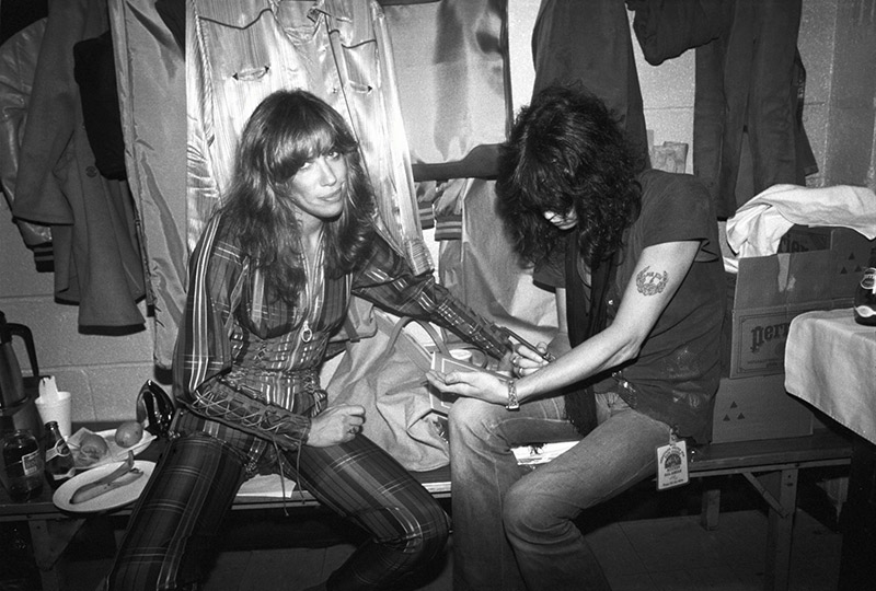 Carly Simon and Steven Tyler, Backstage, 1979