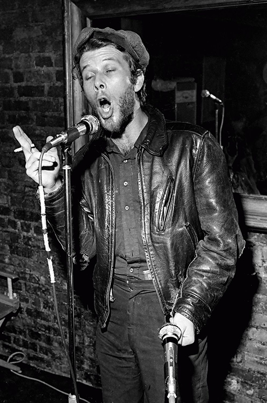 Tom Waits Onstage, NYC, 1975