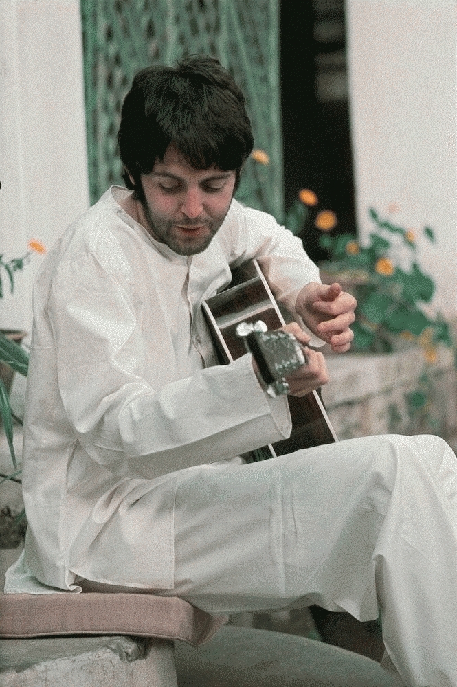 Ob La Di - Paul McCartney, Rishikesh, India, 1968