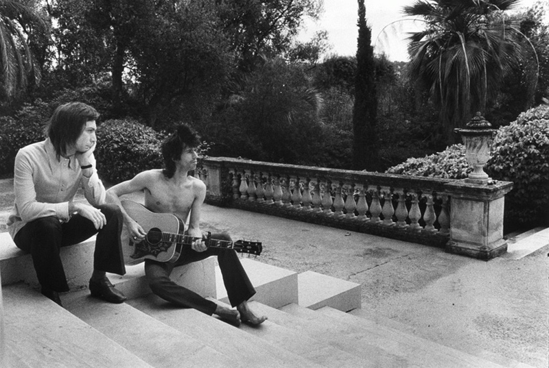 Keith & Charlie on the Steps, Nellcôte, France, 1971