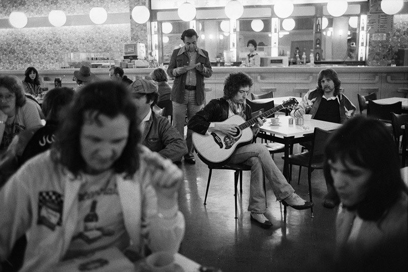 Bob Dylan, Hong Kong International Airport, 1978 (Touring Party)