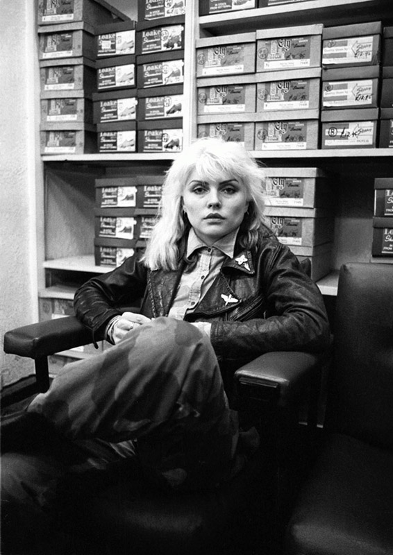 Debbie Harry Shoe Shopping, London, 1977