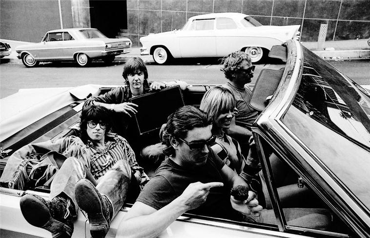 Keith Richards, Gram Parsons, Anita Pallenberg, Tony Foutz & Phil Kauffman in Car, LA, 1968