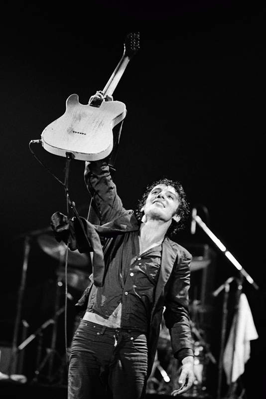 Bruce Springsteen Onstage, Guitar Salute, 1978