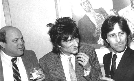 RONNIE WOOD JOINS THE PARTY