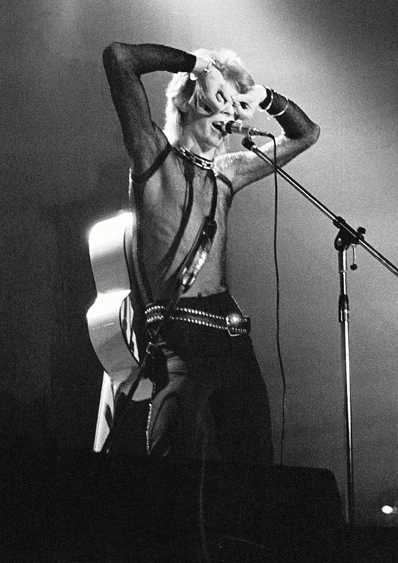 David Bowie with Hands Over Eyes, Newcastle City Hall, 1973