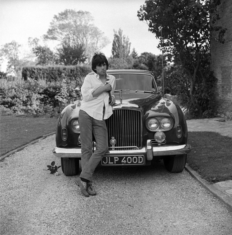 Keith Richards and Bentley at Home (B-3), West Sussex, 1966