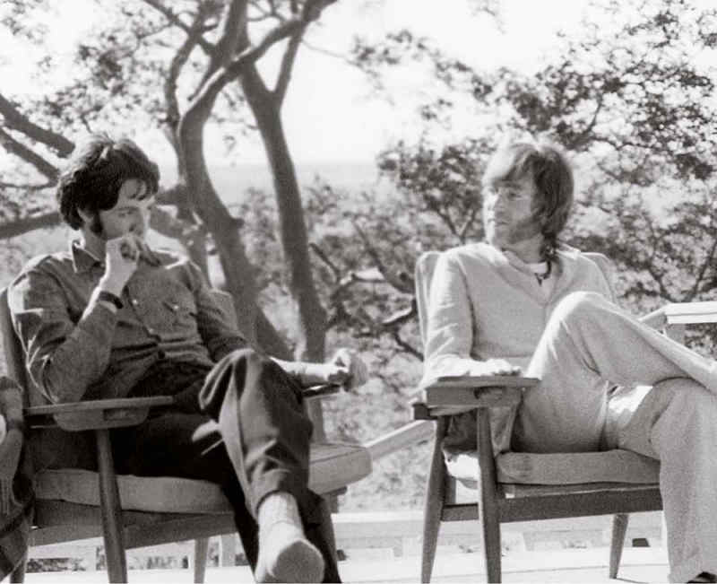 Paul McCartney & John Lennon, India, 1968