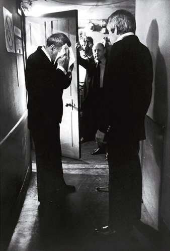Frank Sinatra Backstage Wiping Face, London, 1989